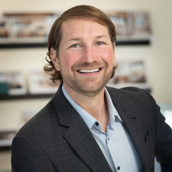 Land Listing Agent Photo