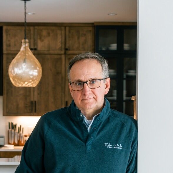 Land Listing Agent Photo