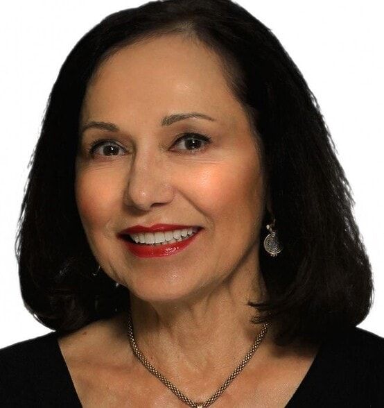 Land Listing Agent Photo