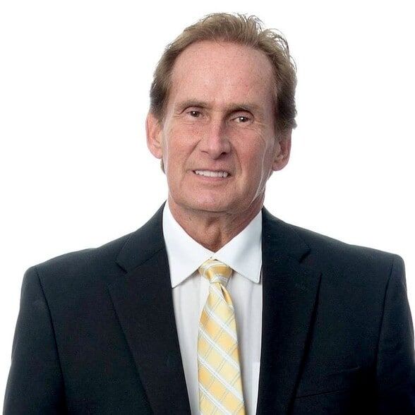 Land Listing Agent Photo