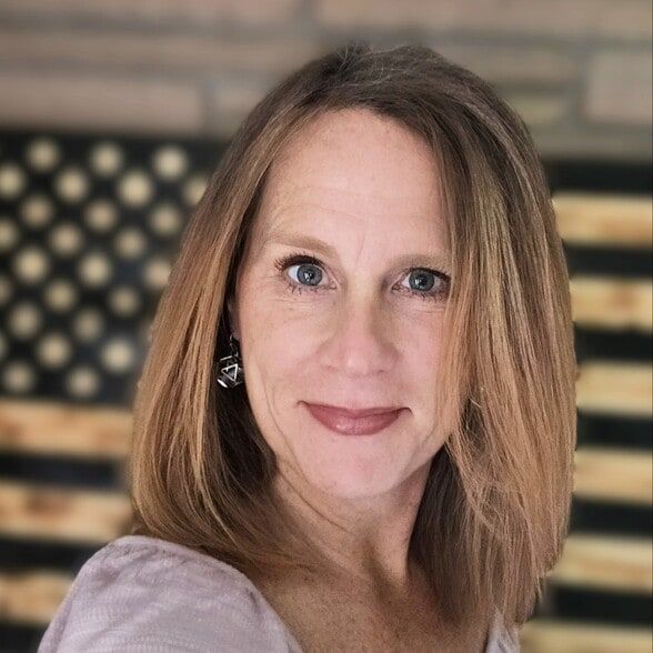 Land Listing Agent Photo