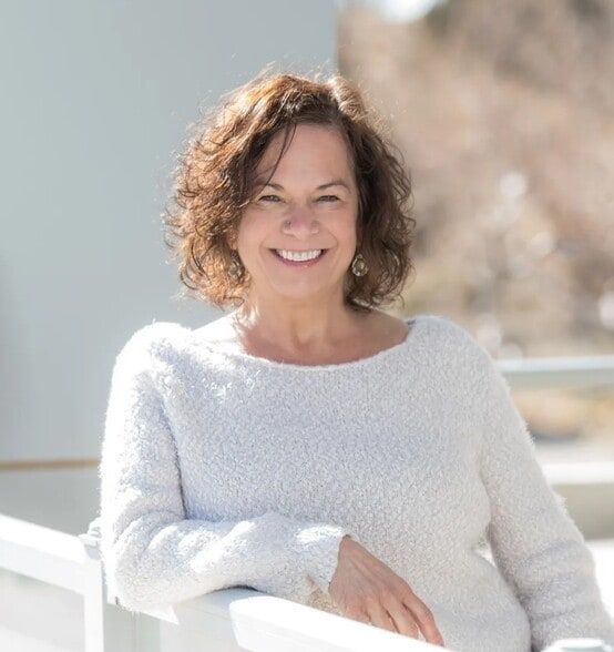 Land Listing Agent Photo