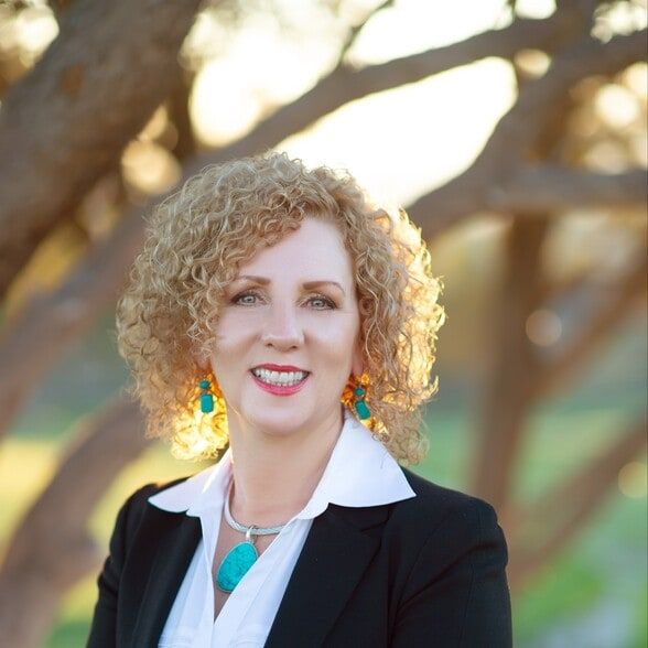 Land Listing Agent Photo