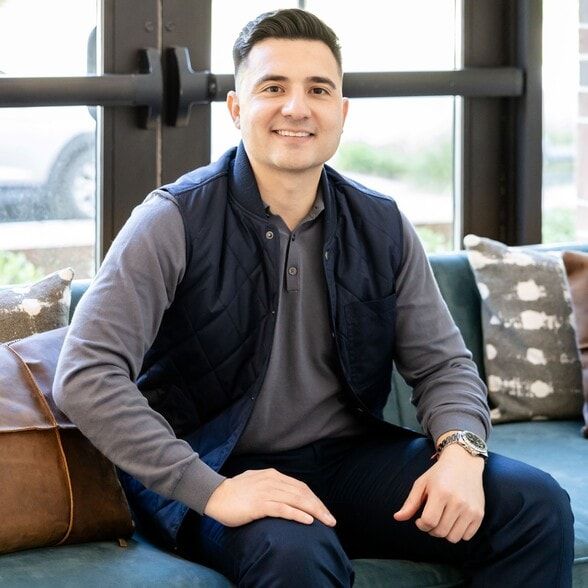 Land Listing Agent Photo