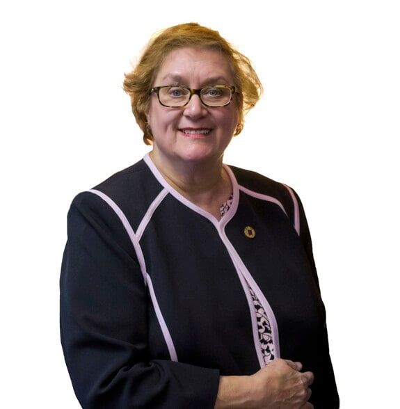 Land Listing Agent Photo