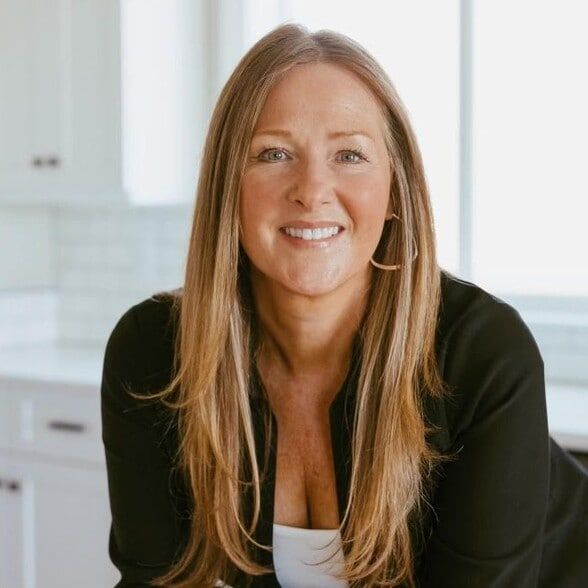 Land Listing Agent Photo