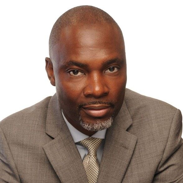 Land Listing Agent Photo