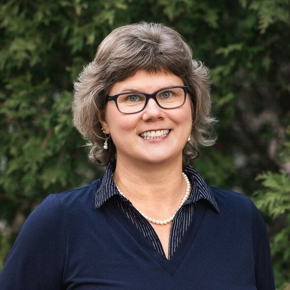 Land Listing Agent Photo