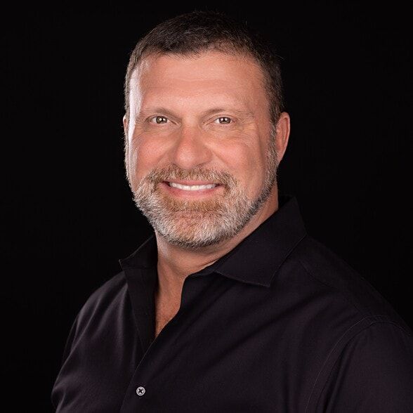 Land Listing Agent Photo