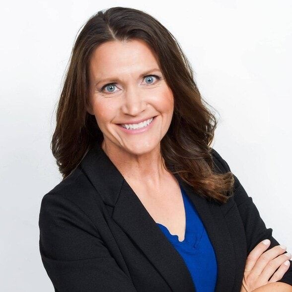 Land Listing Agent Photo