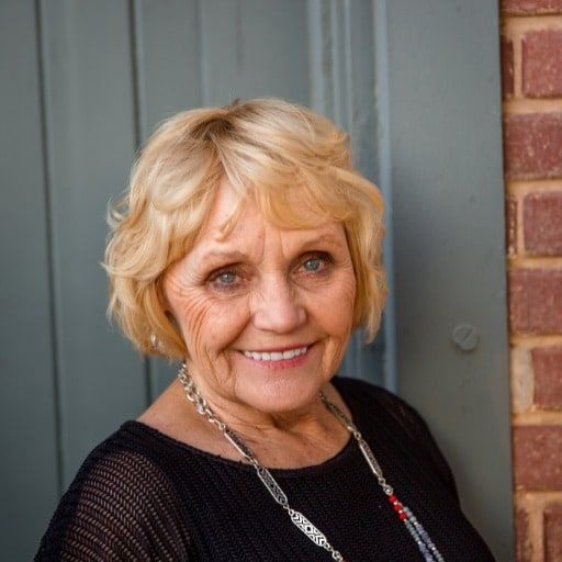 Land Listing Agent Photo