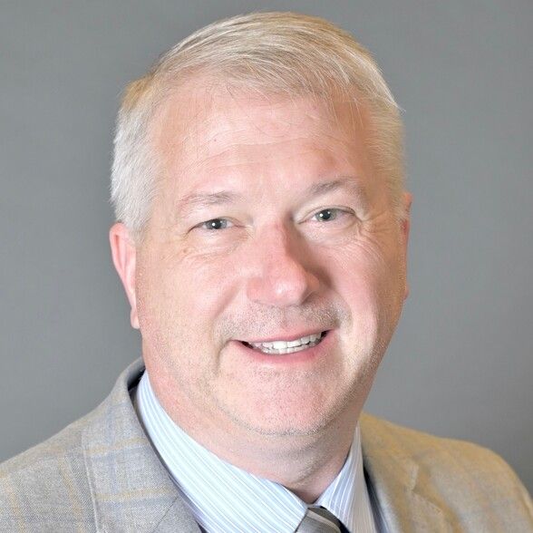 Land Listing Agent Photo