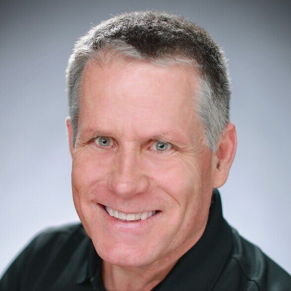 Land Listing Agent Photo