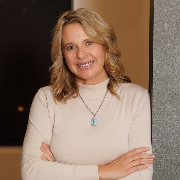 Land Listing Agent Photo