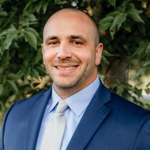 Land Listing Agent Photo