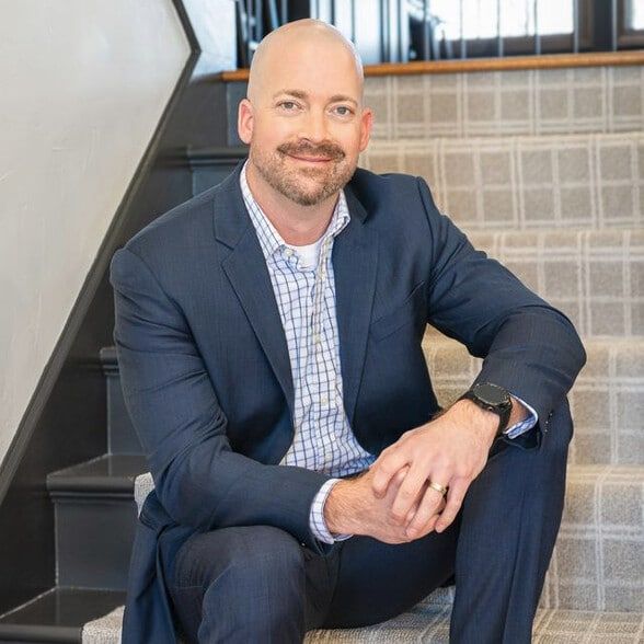 Land Listing Agent Photo