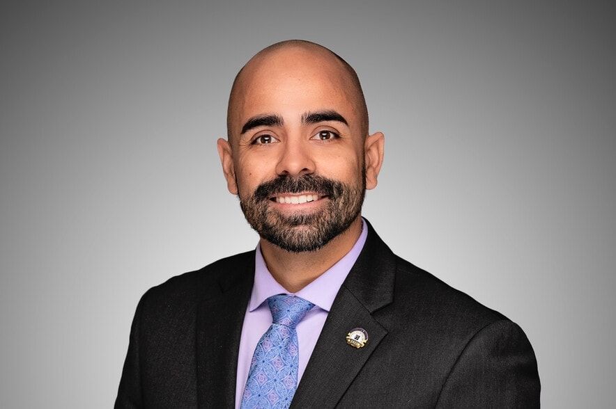 Land Listing Agent Photo