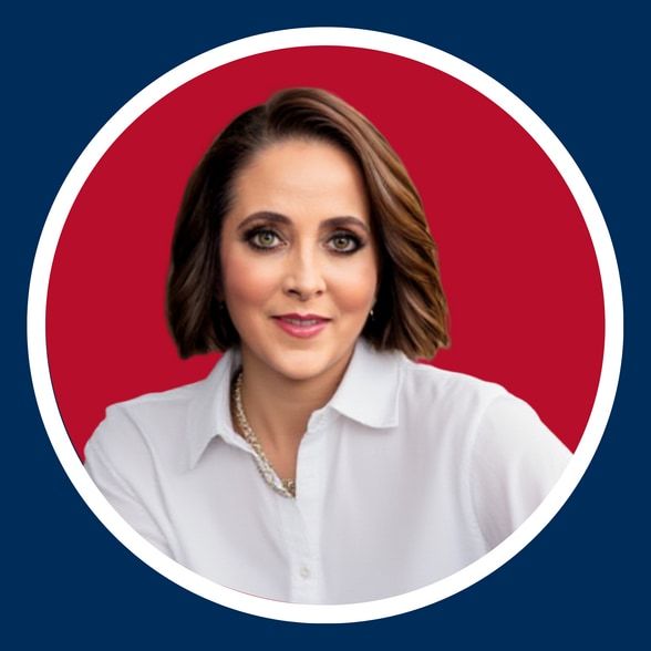 Land Listing Agent Photo