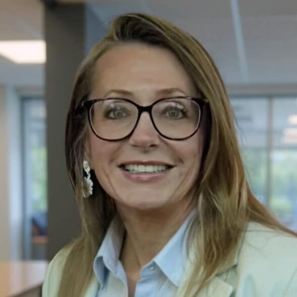 Land Listing Agent Photo