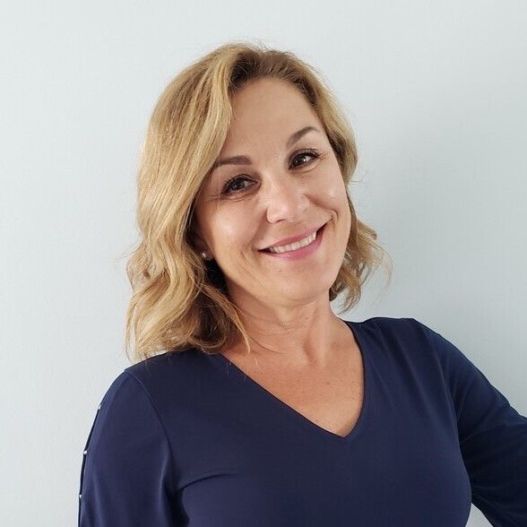 Land Listing Agent Photo