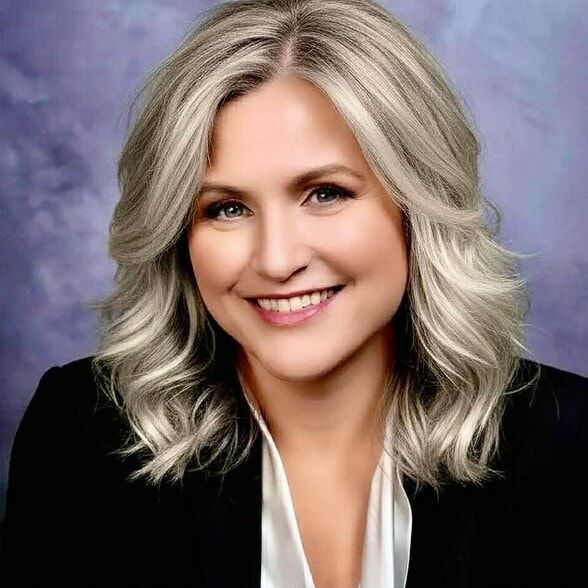 Land Listing Agent Photo