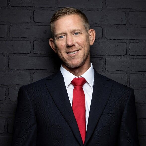 Land Listing Agent Photo