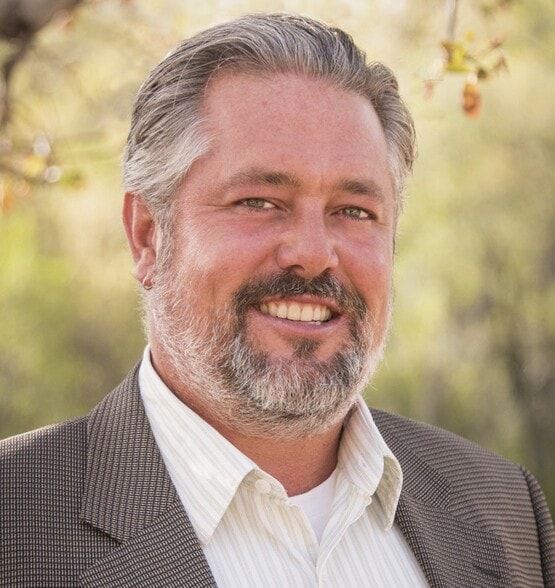 Land Listing Agent Photo