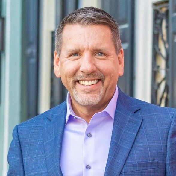 Land Listing Agent Photo