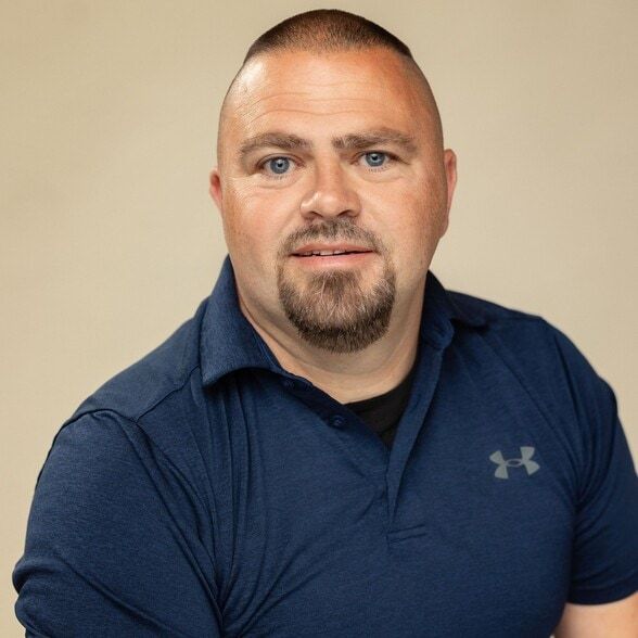 Land Listing Agent Photo