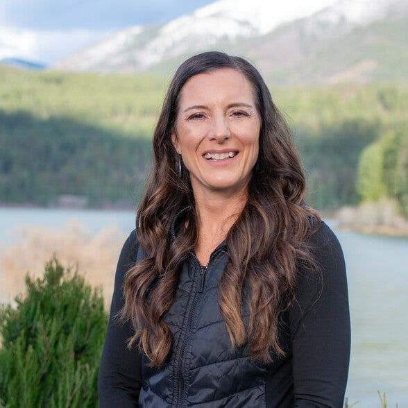 Land Listing Agent Photo