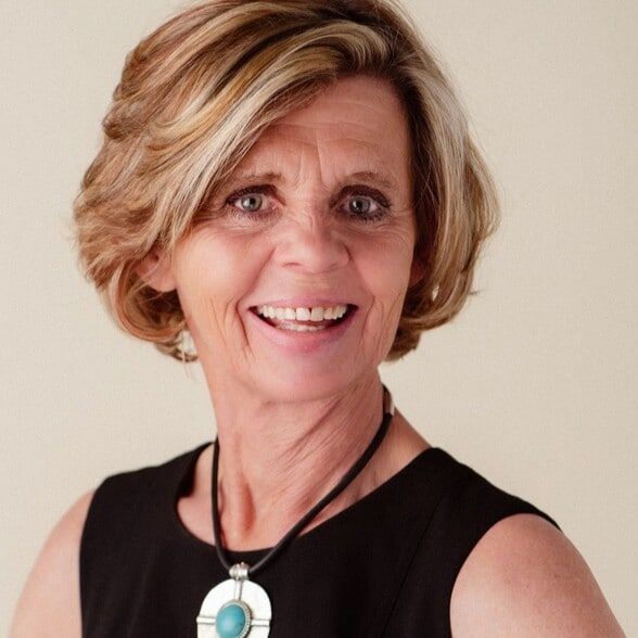 Land Listing Agent Photo