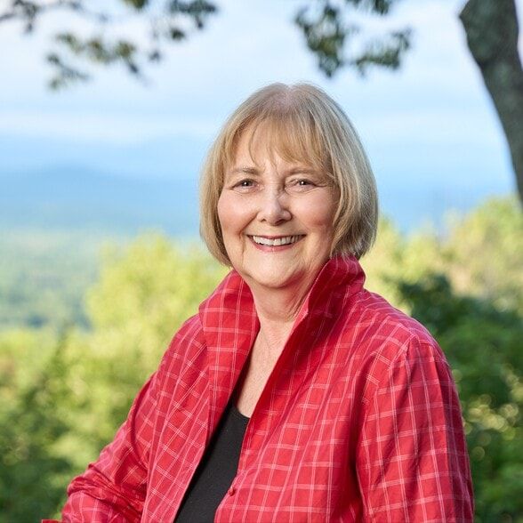 Land Listing Agent Photo