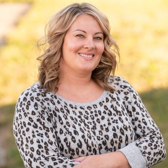 Land Listing Agent Photo