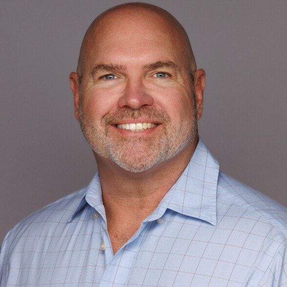 Land Listing Agent Photo