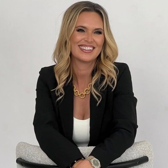 Land Listing Agent Photo