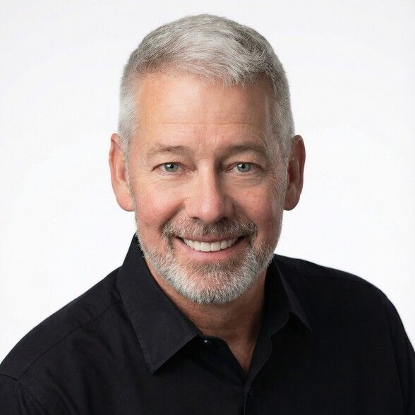 Land Listing Agent Photo