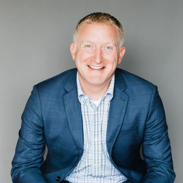 Land Listing Agent Photo