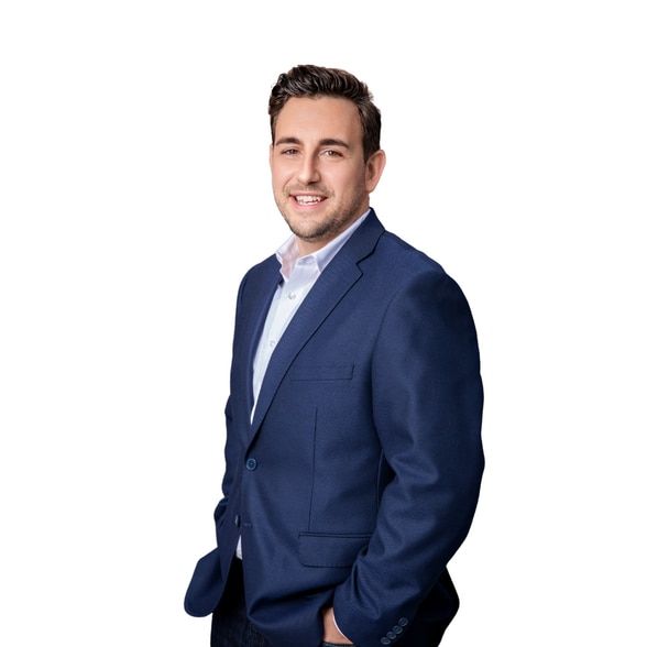 Land Listing Agent Photo