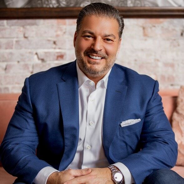 Land Listing Agent Photo