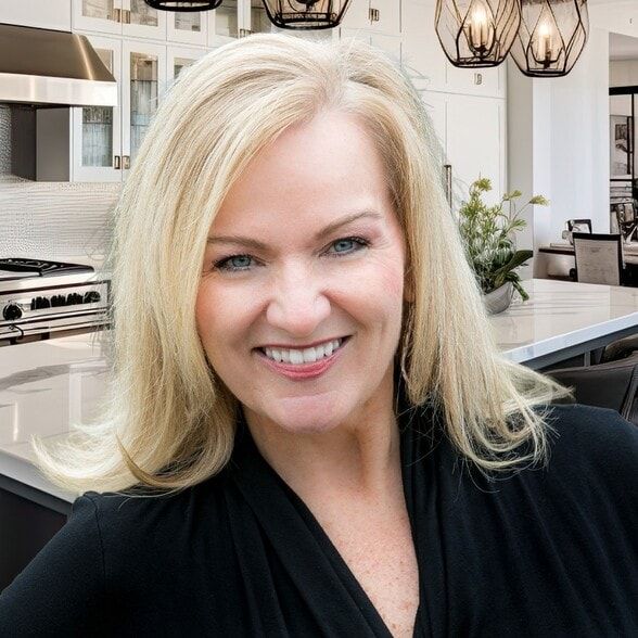 Land Listing Agent Photo