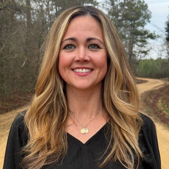 Land Listing Agent Photo