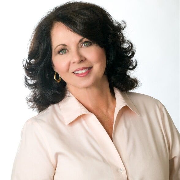 Land Listing Agent Photo