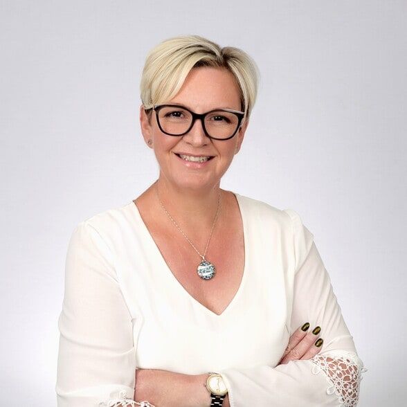 Land Listing Agent Photo