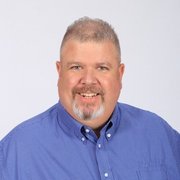 Land Listing Agent Photo