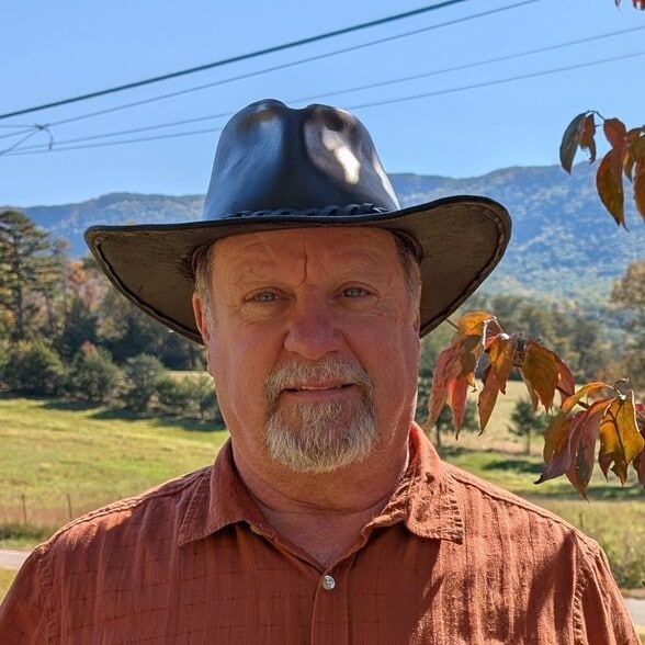 Land Listing Agent Photo