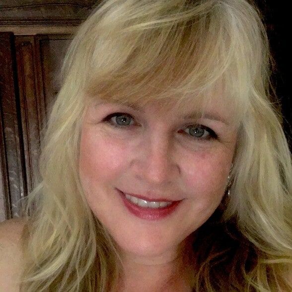 Land Listing Agent Photo