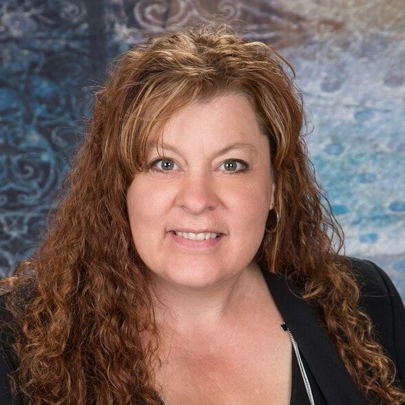 Land Listing Agent Photo