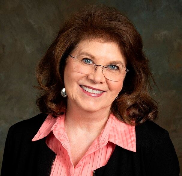 Land Listing Agent Photo