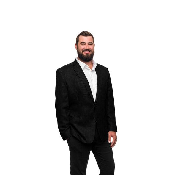 Land Listing Agent Photo