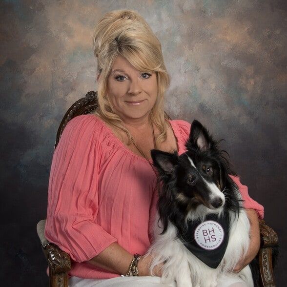 Land Listing Agent Photo